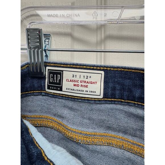 GAP Jeans Classic Straight Mid Rise Medium Wash Women’s Size 12R 31 - Picture 4 of 6